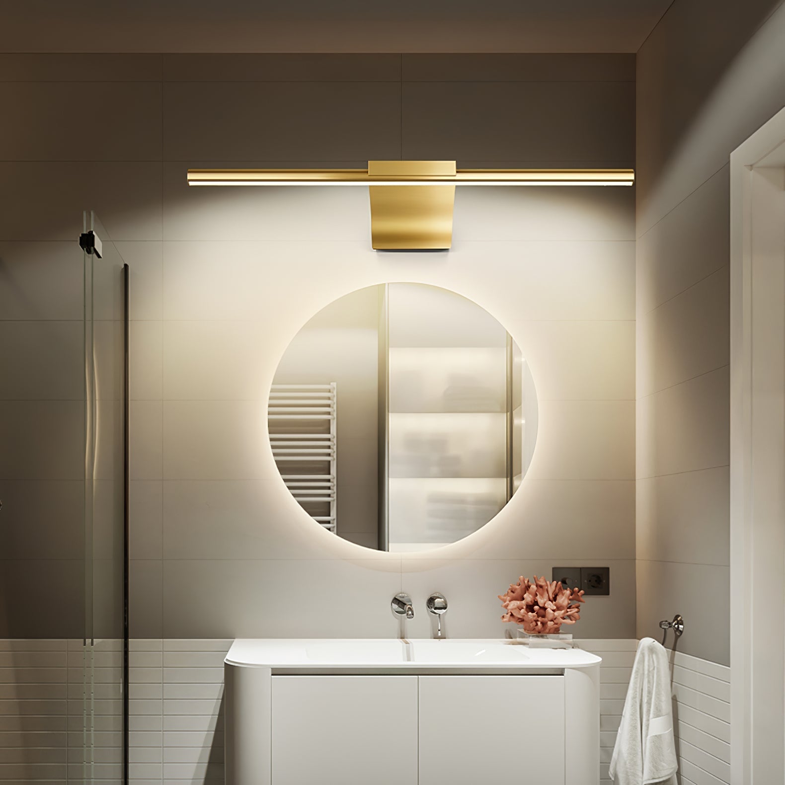 Metallic Streamlined Wall Light