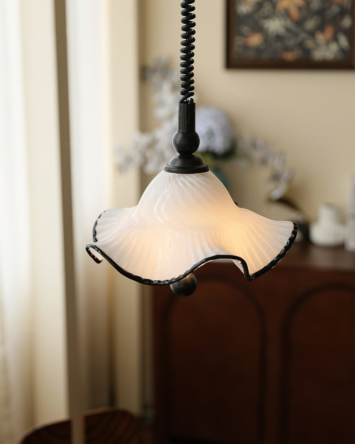 Mobo Pendant Light