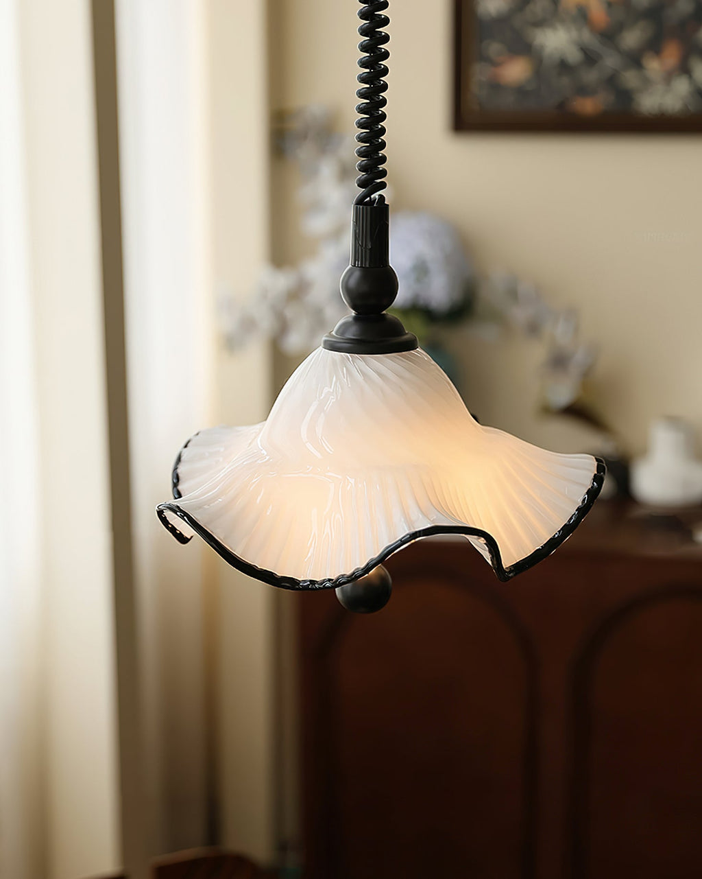 Mobo Pendant Light