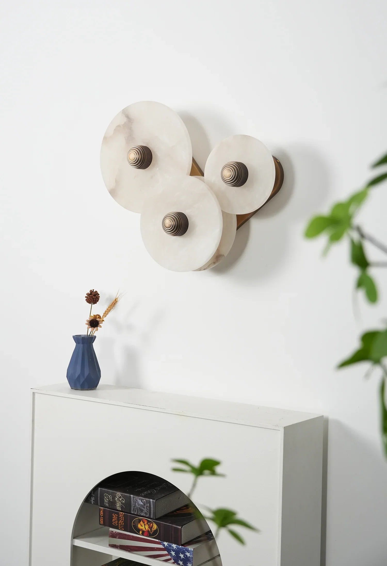 Modern Alabaster Round Wall Lamp