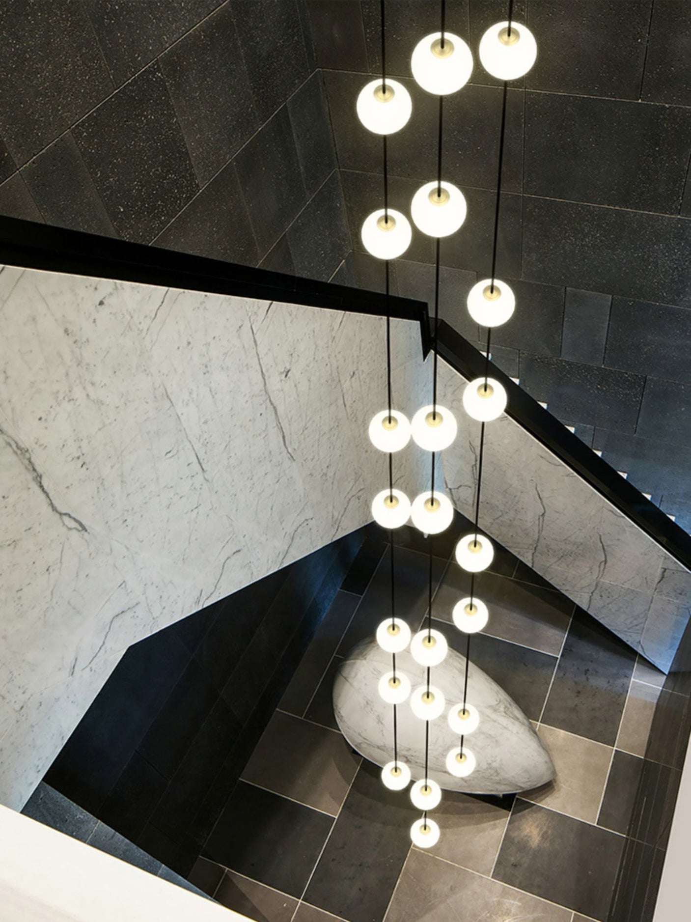 Girtab Pendant Light