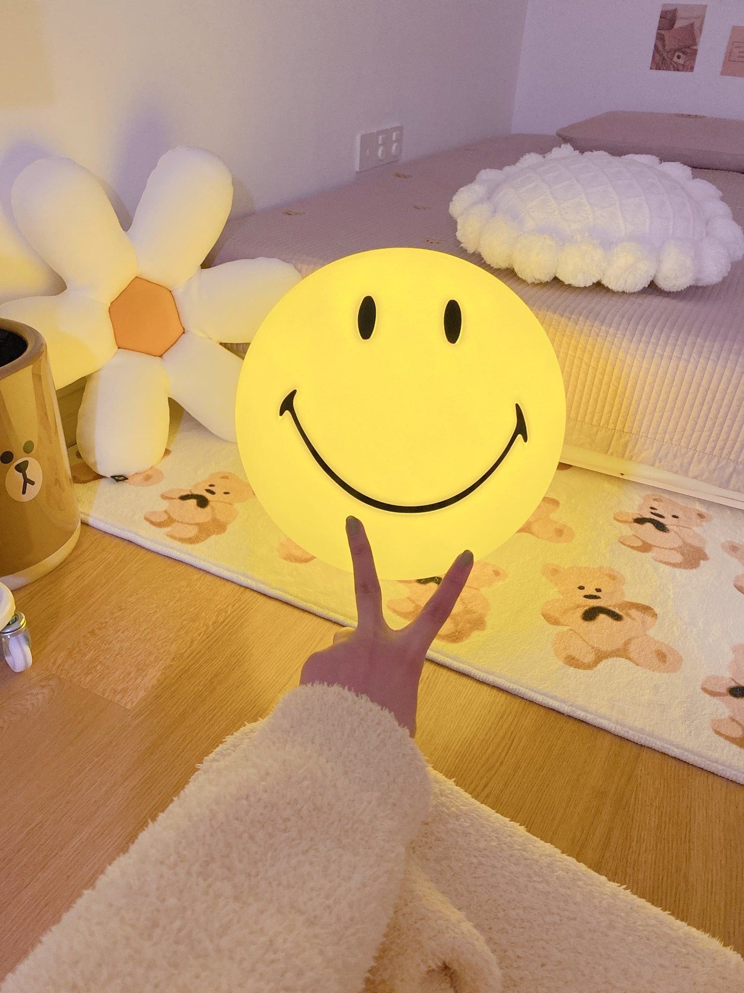 Smiley Table Lamp