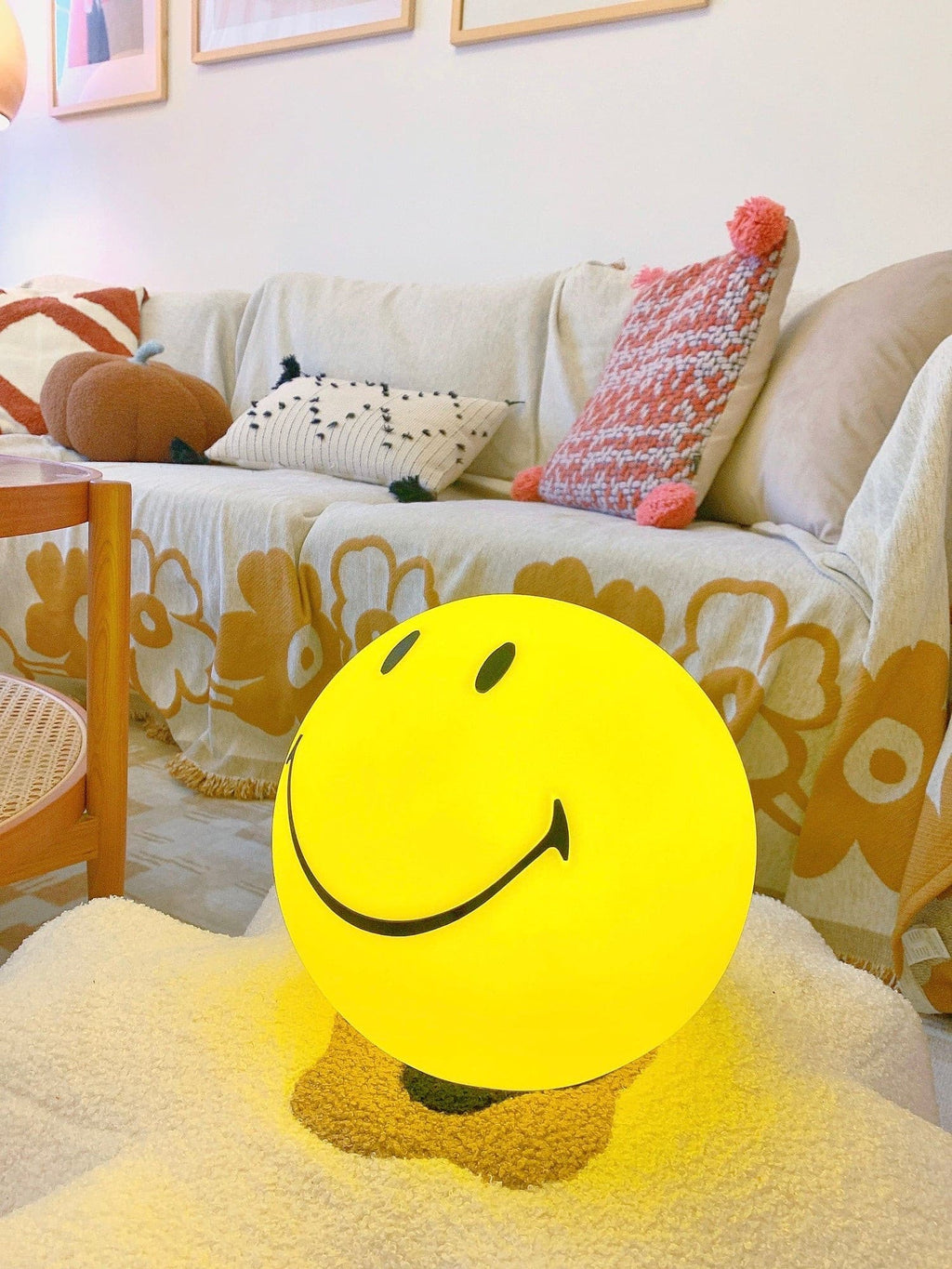 Smiley Table Lamp
