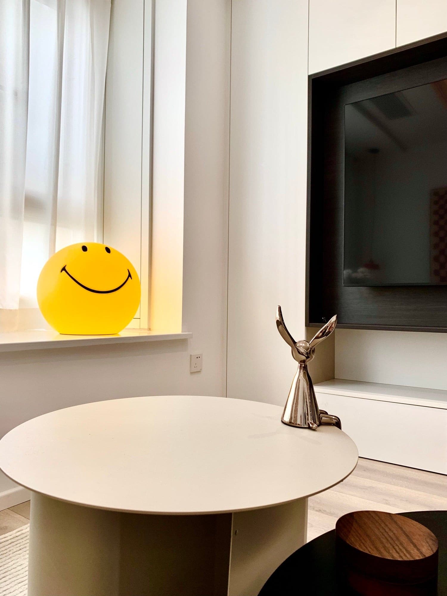 Smiley Table Lamp