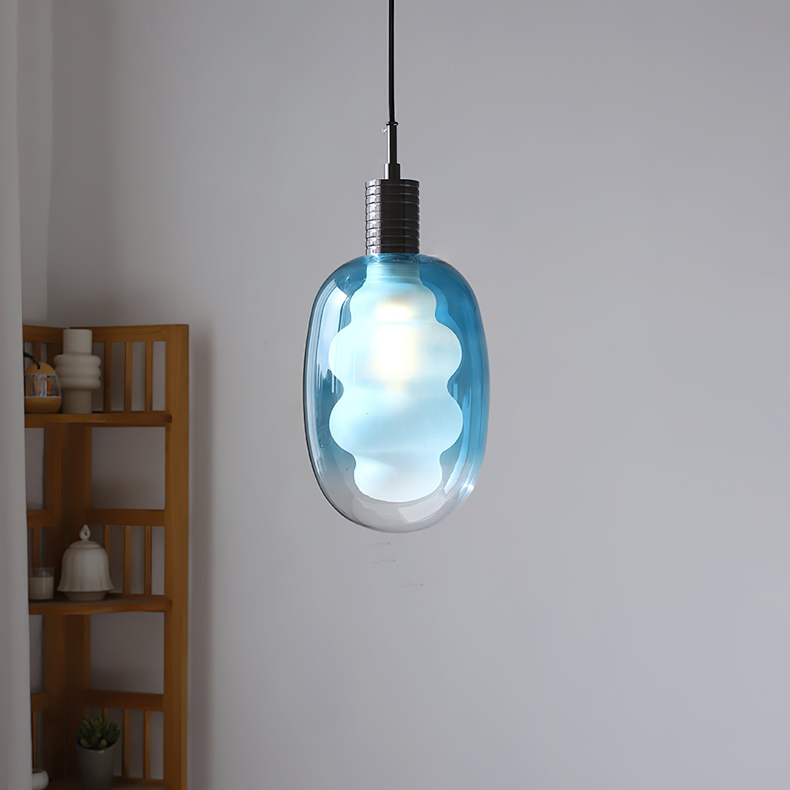 Niche Pendant Light