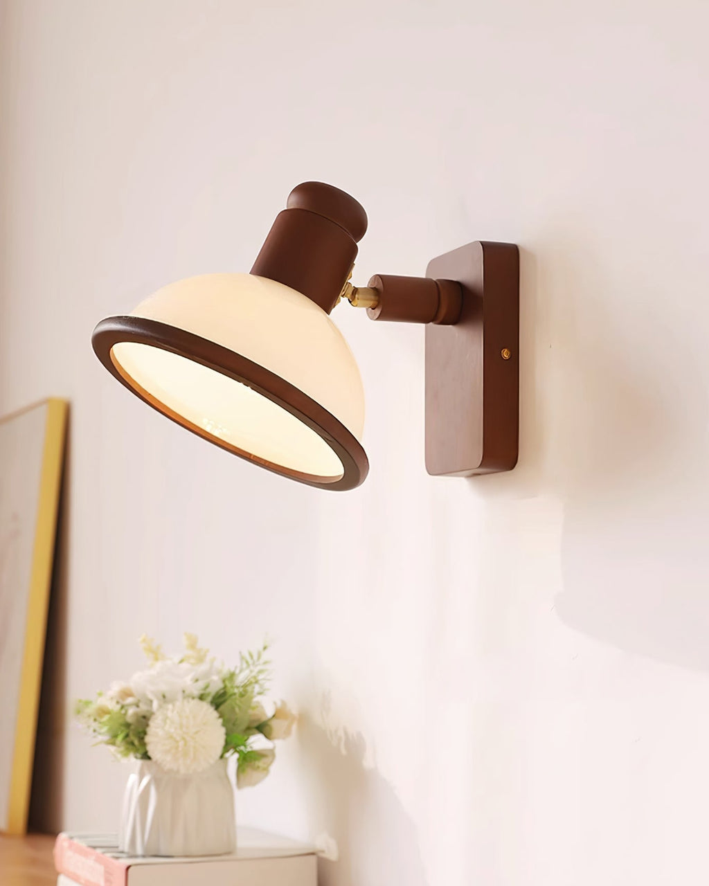 Girona Mia Wall Lamp