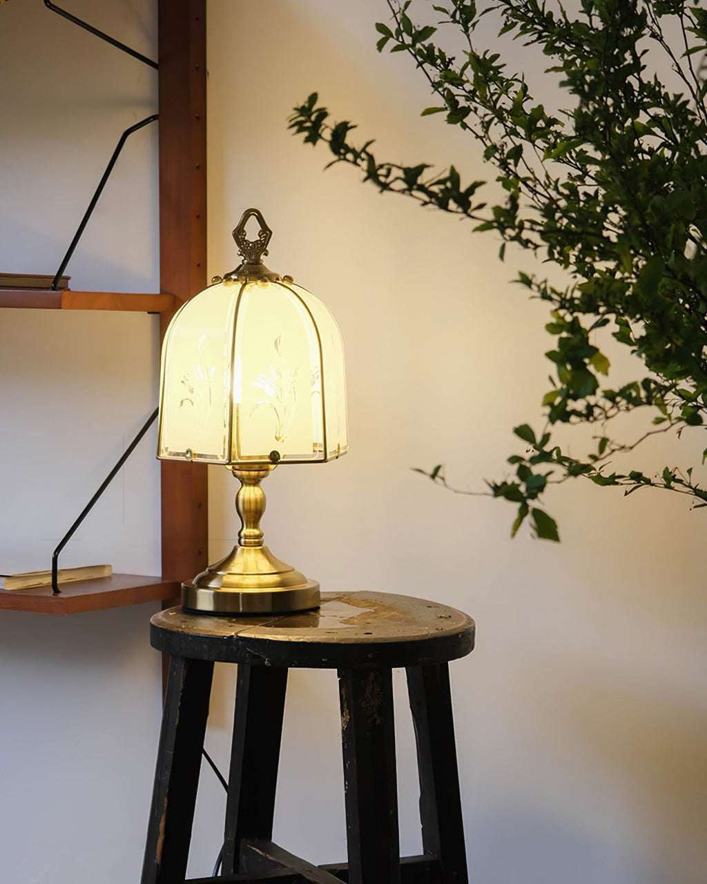 Orchid Glass Table Lamp