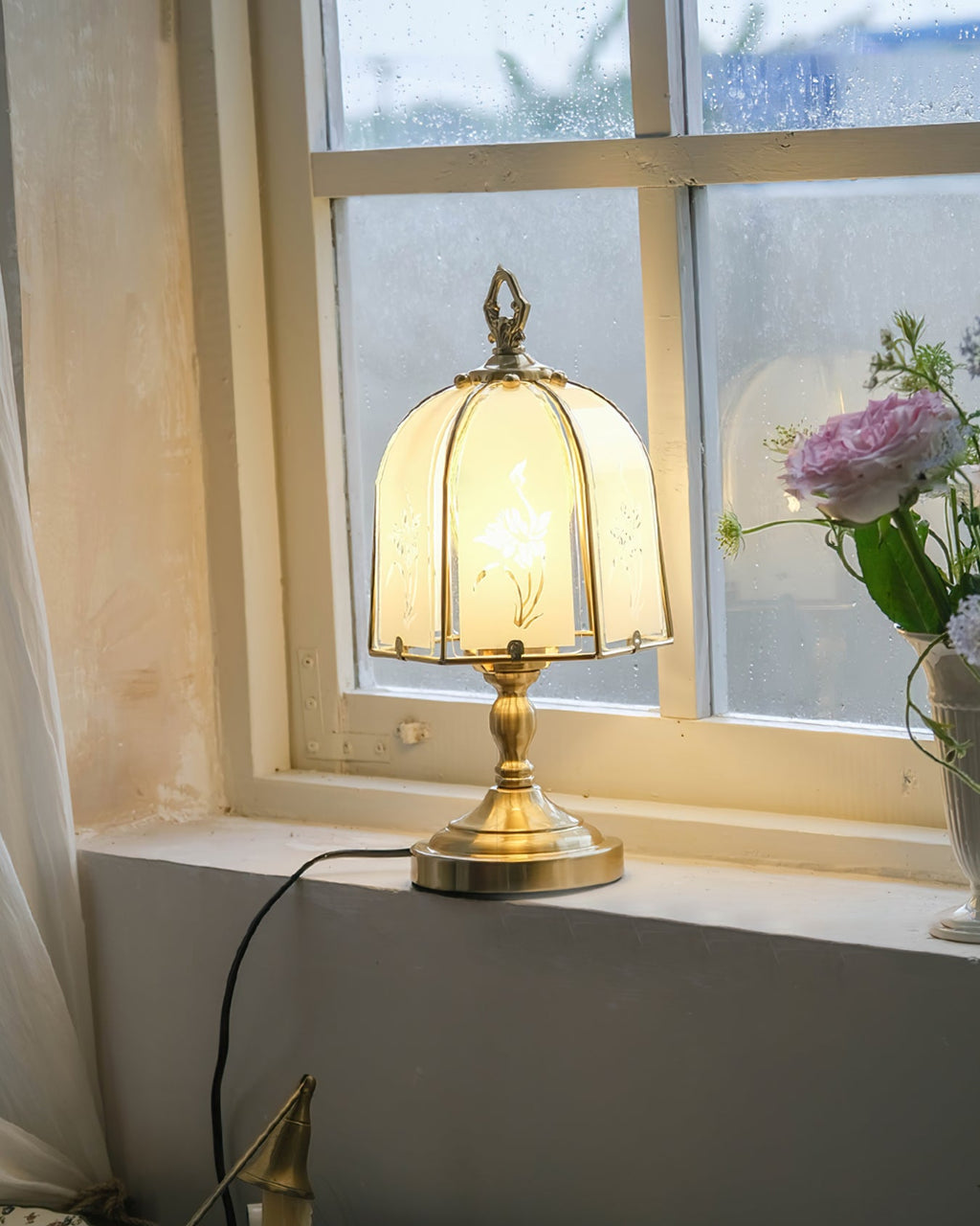 Orchid Glass Table Lamp