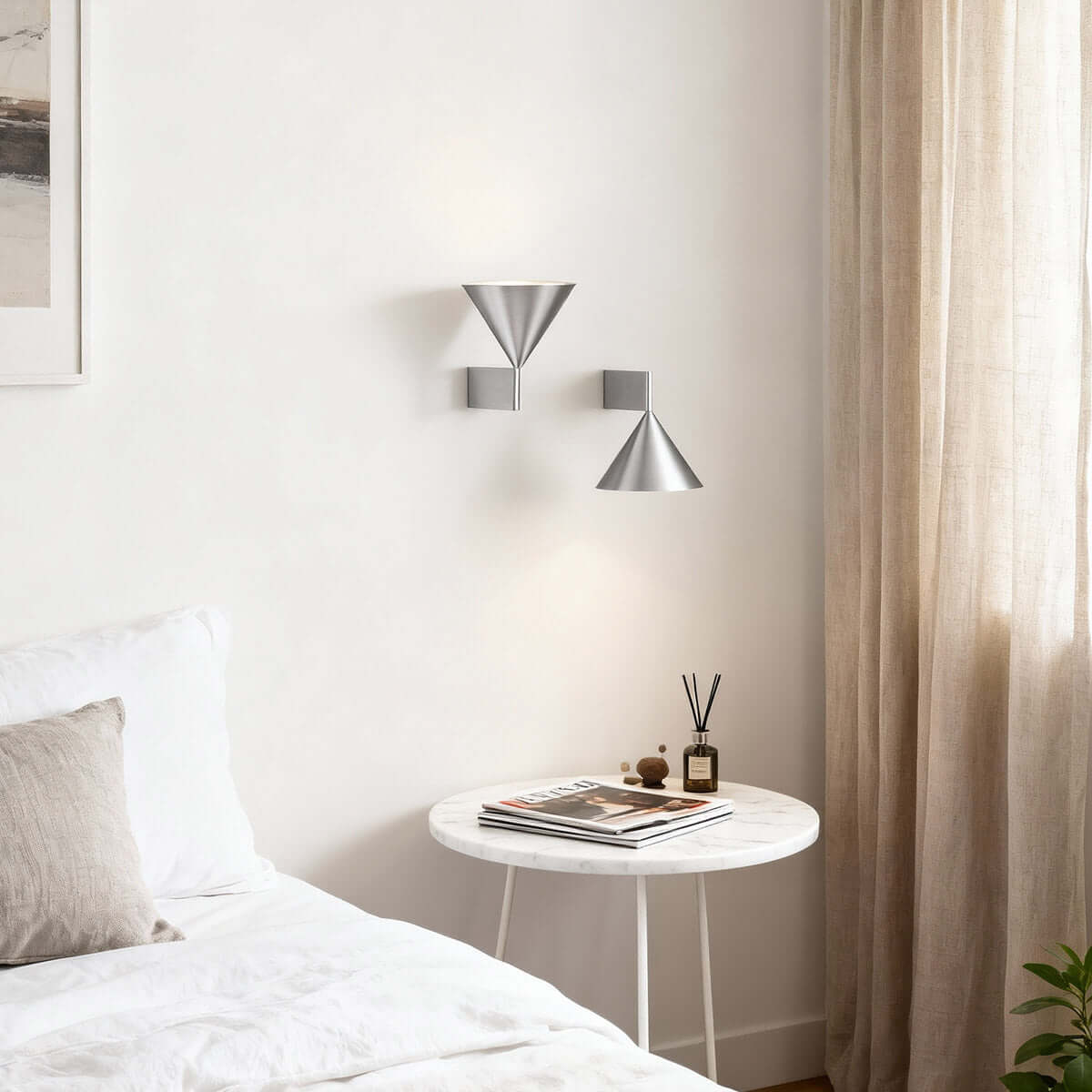 Ozyra Wall Lamp