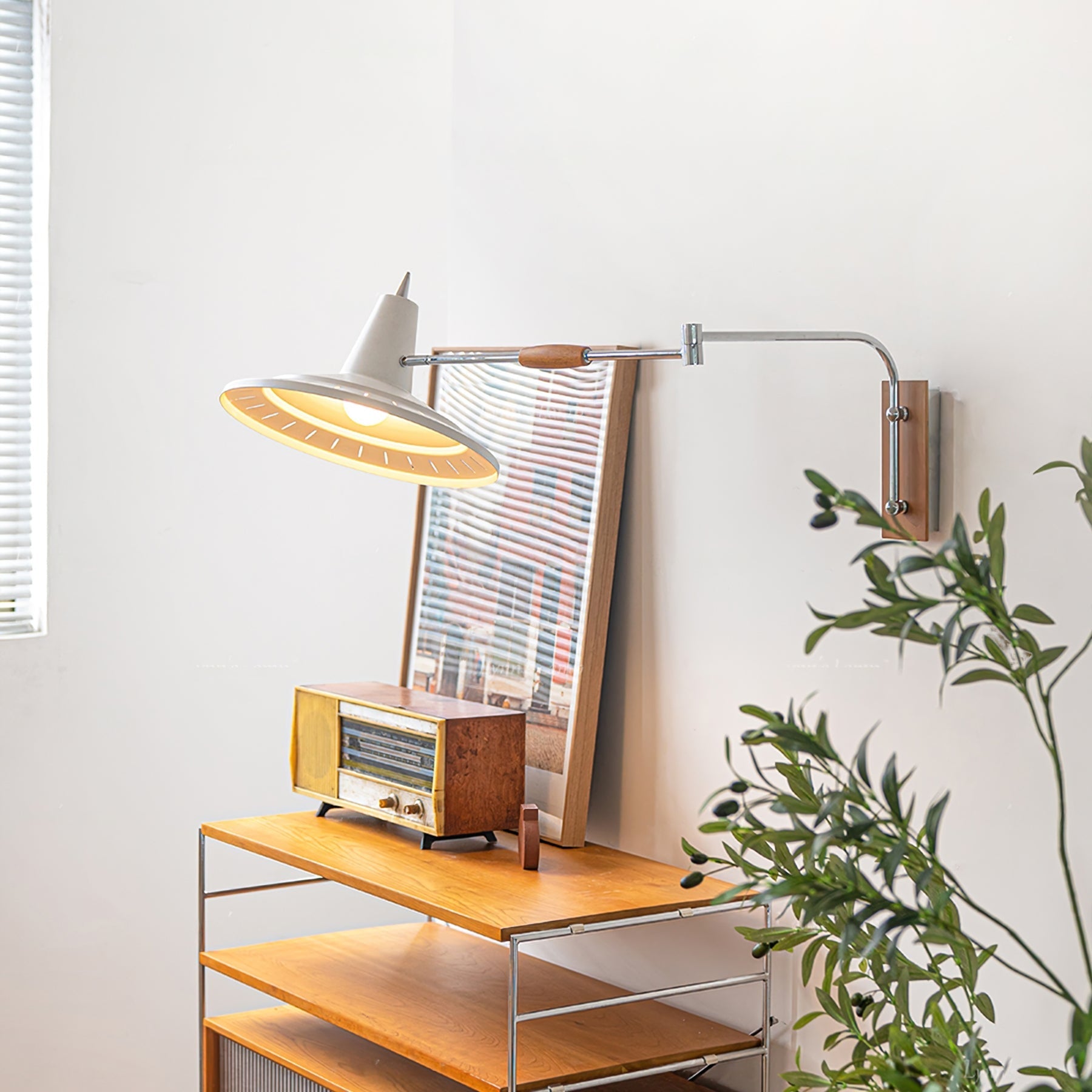 Paperclip Elbow Wall Lamp