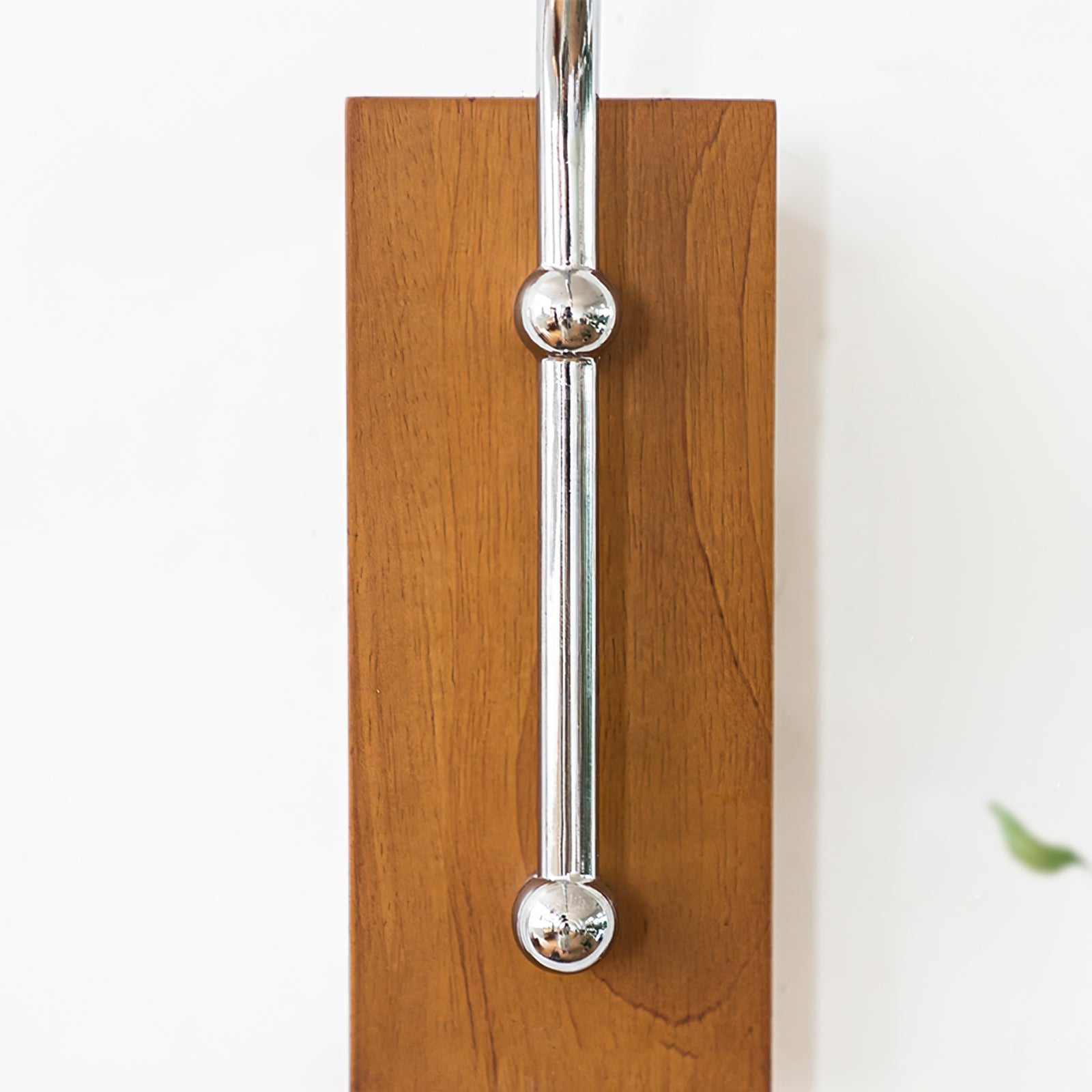 Paperclip Elbow Wall Lamp