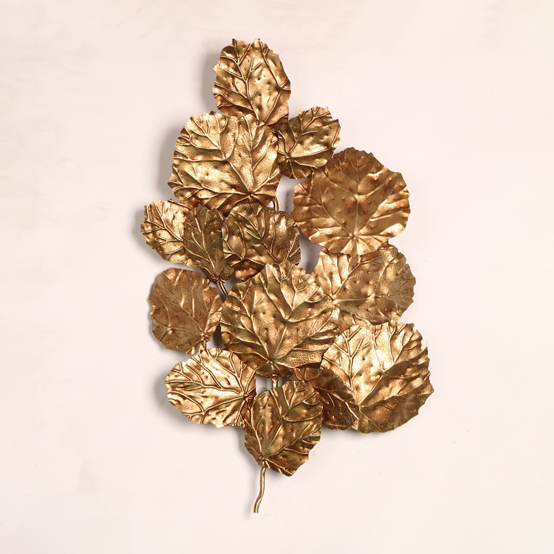 Pathleaf Heap Wall Lamp