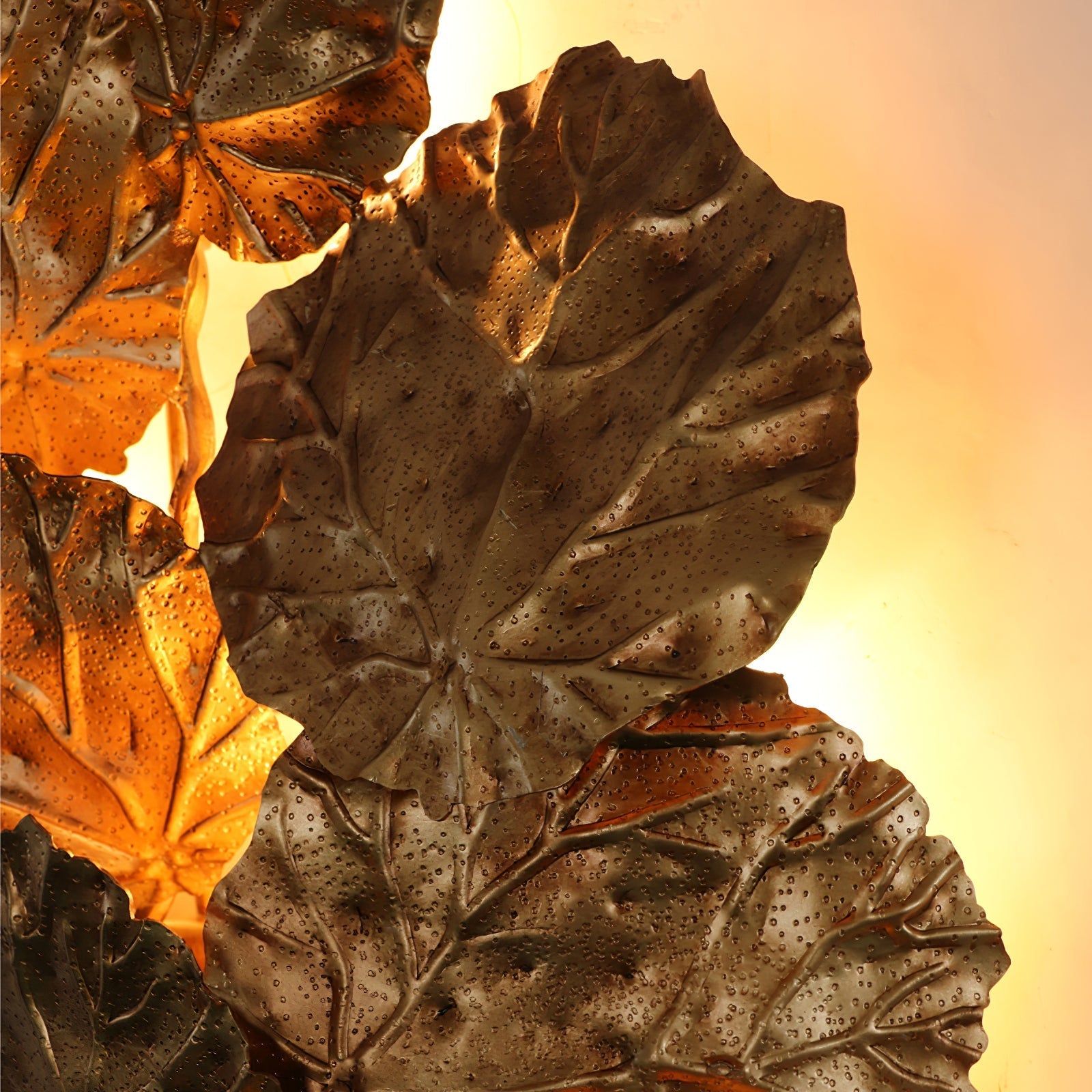 Pathleaf Heap Wall Lamp