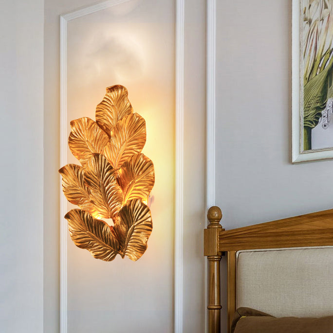 Pathleaf Heap Wall Lamp