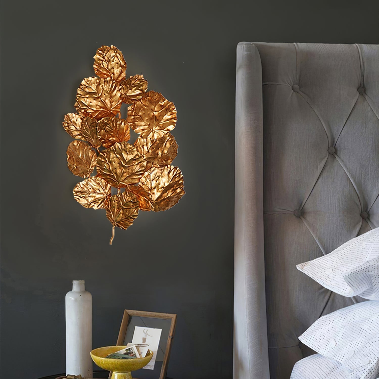 Pathleaf Heap Wall Lamp