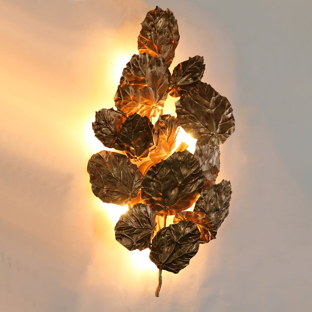 Pathleaf Heap Wall Lamp