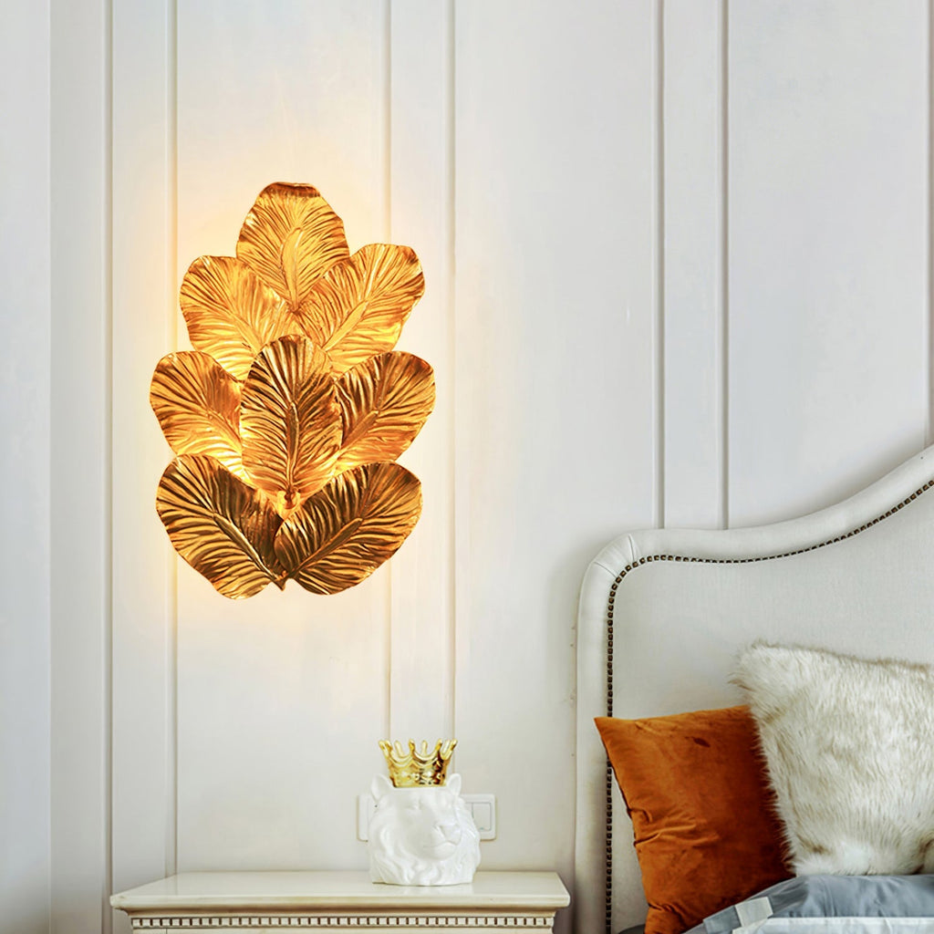 Pathleaf Heap Wall Lamp