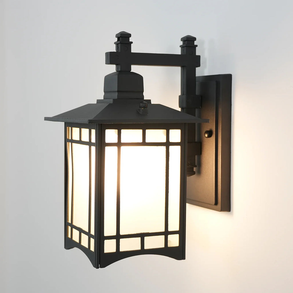 Pavilion Shape Orm House Outdoor Wall Light