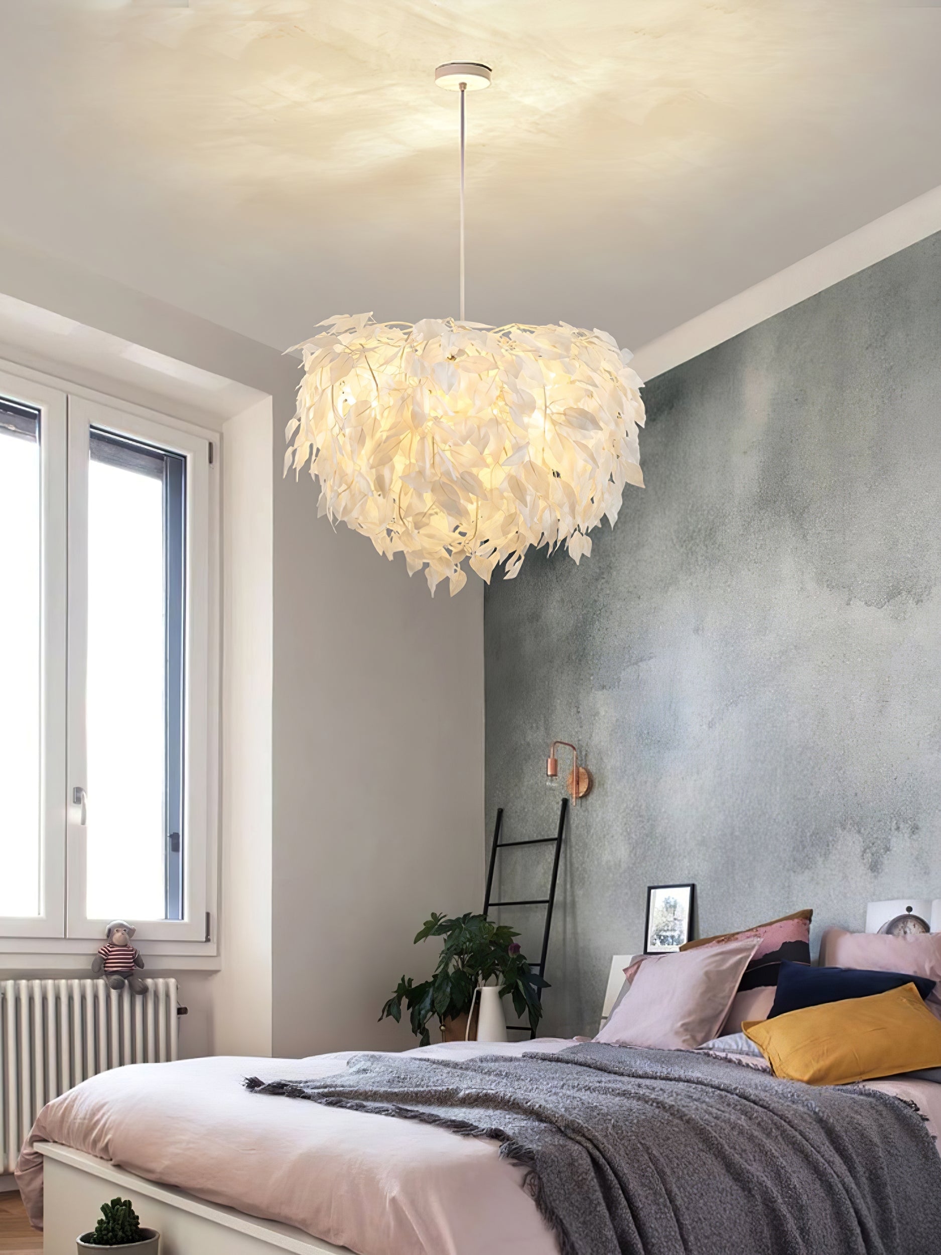 Plastic Leaves Pendant Lamp