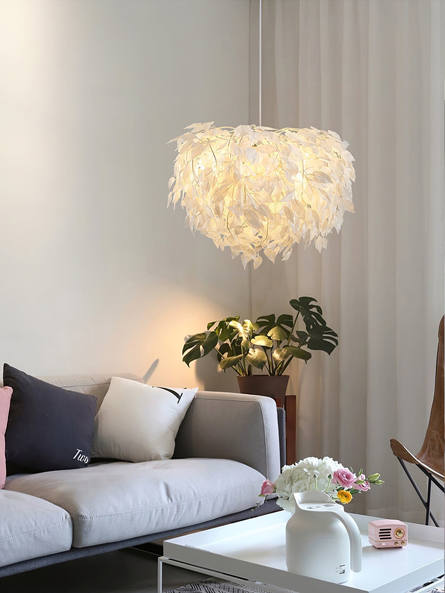Plastic Leaves Pendant Lamp
