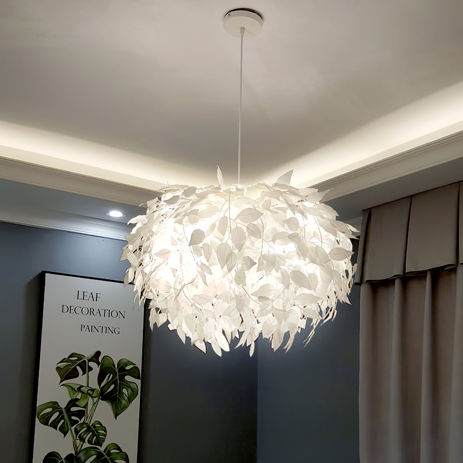 Plastic Leaves Pendant Lamp