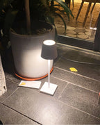 Doku Built-in Battery Table Lamp