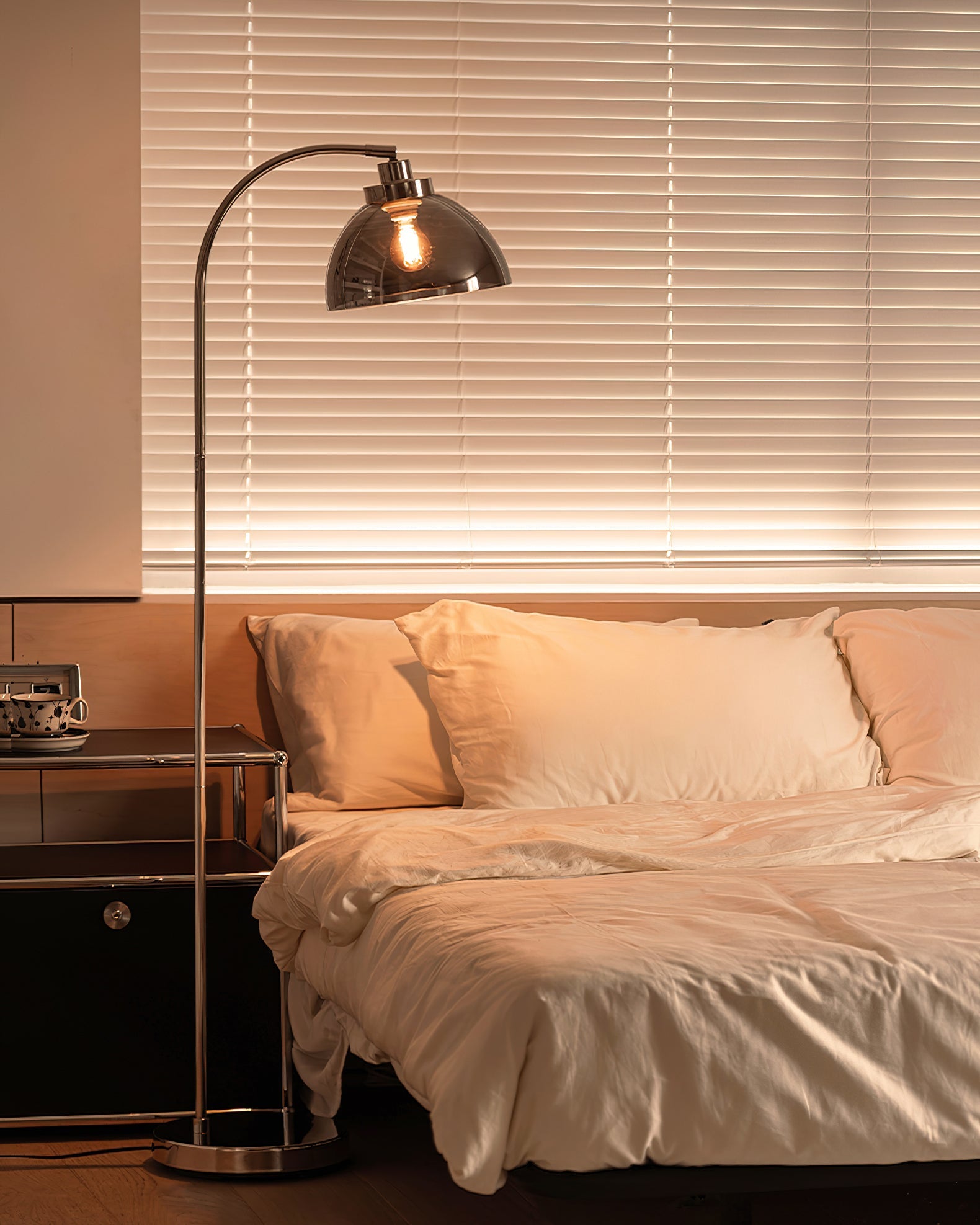 Radcliff Floor Light