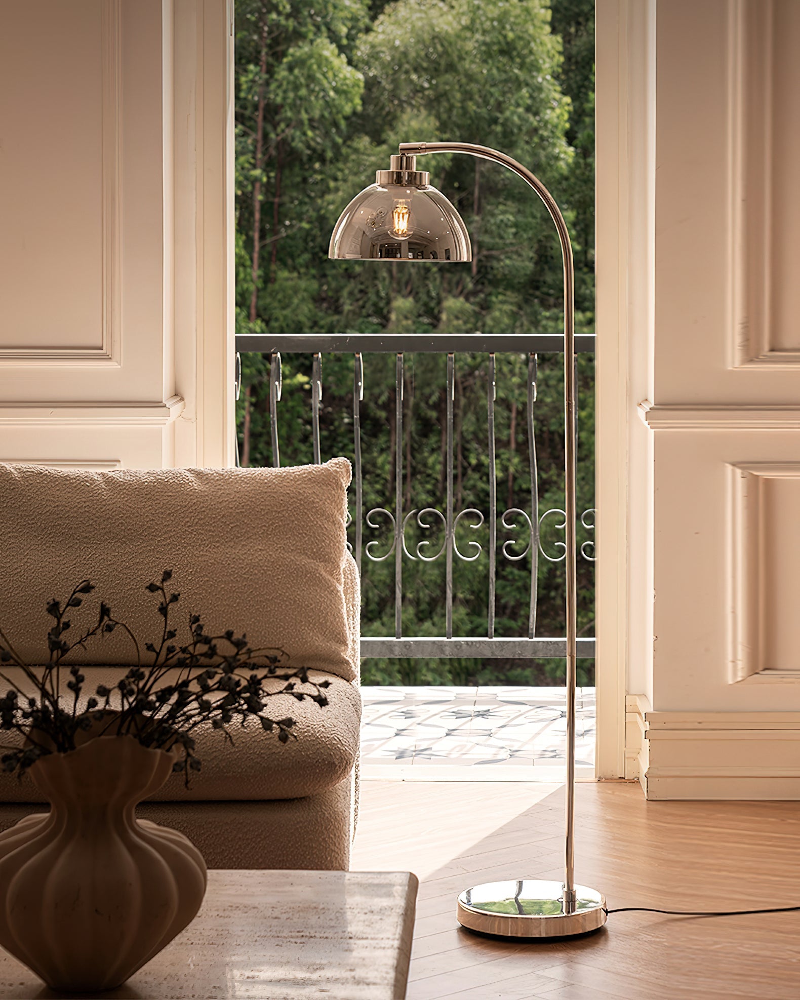 Radcliff Floor Light