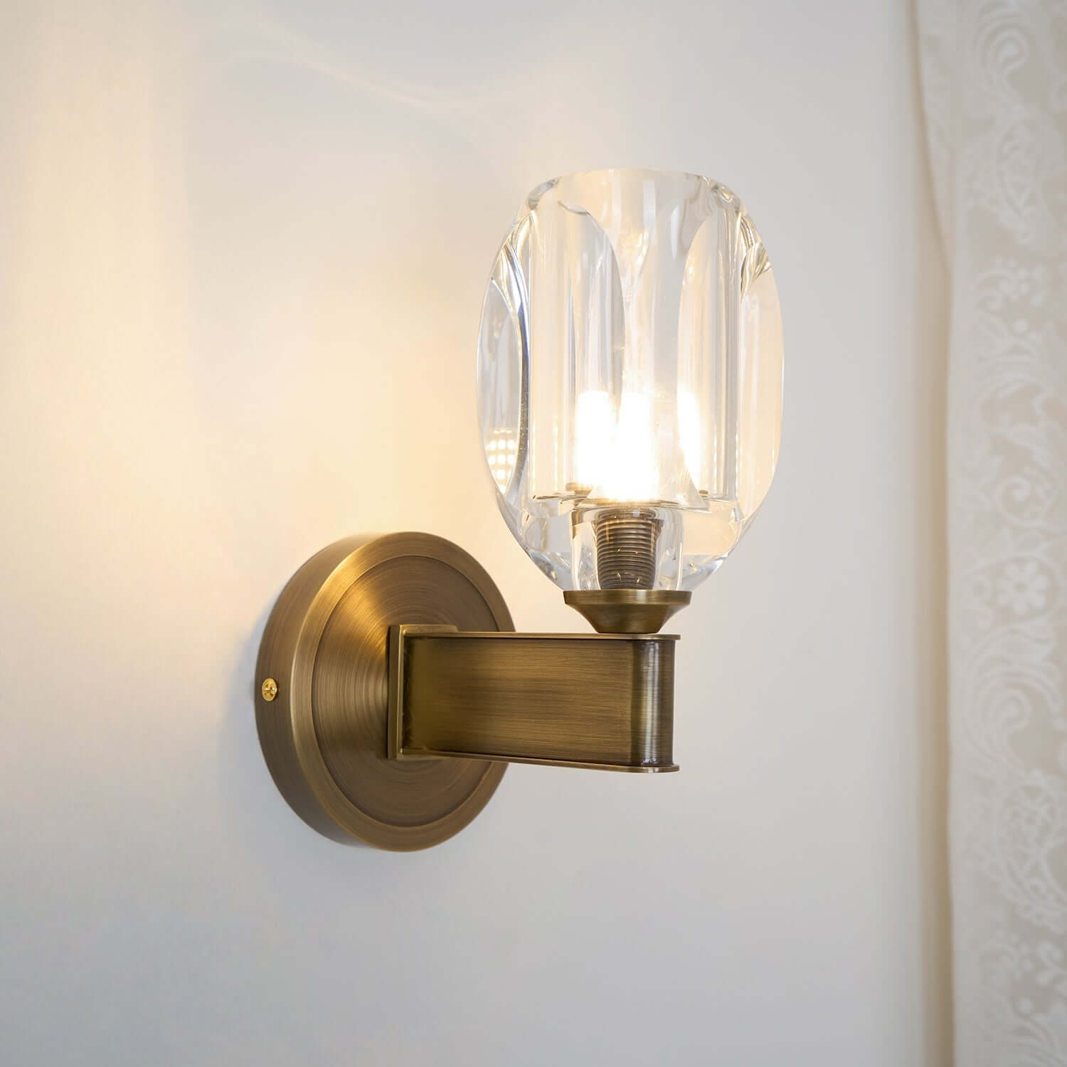 Rimolyn Crystal Wall Lamp
