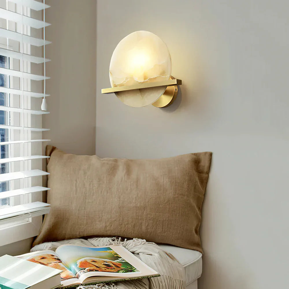 Round Savion Alabaster Wall Lamp