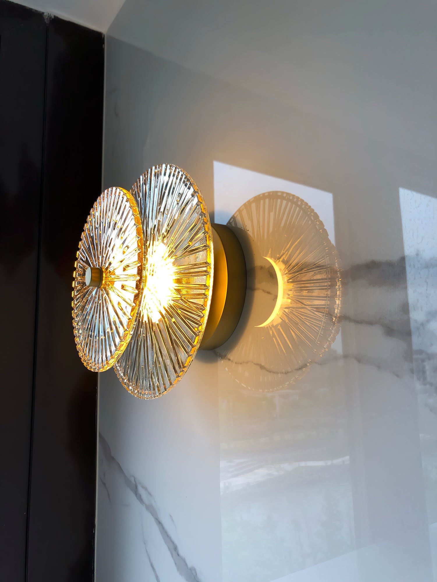 Round Crystal Wall Lamp