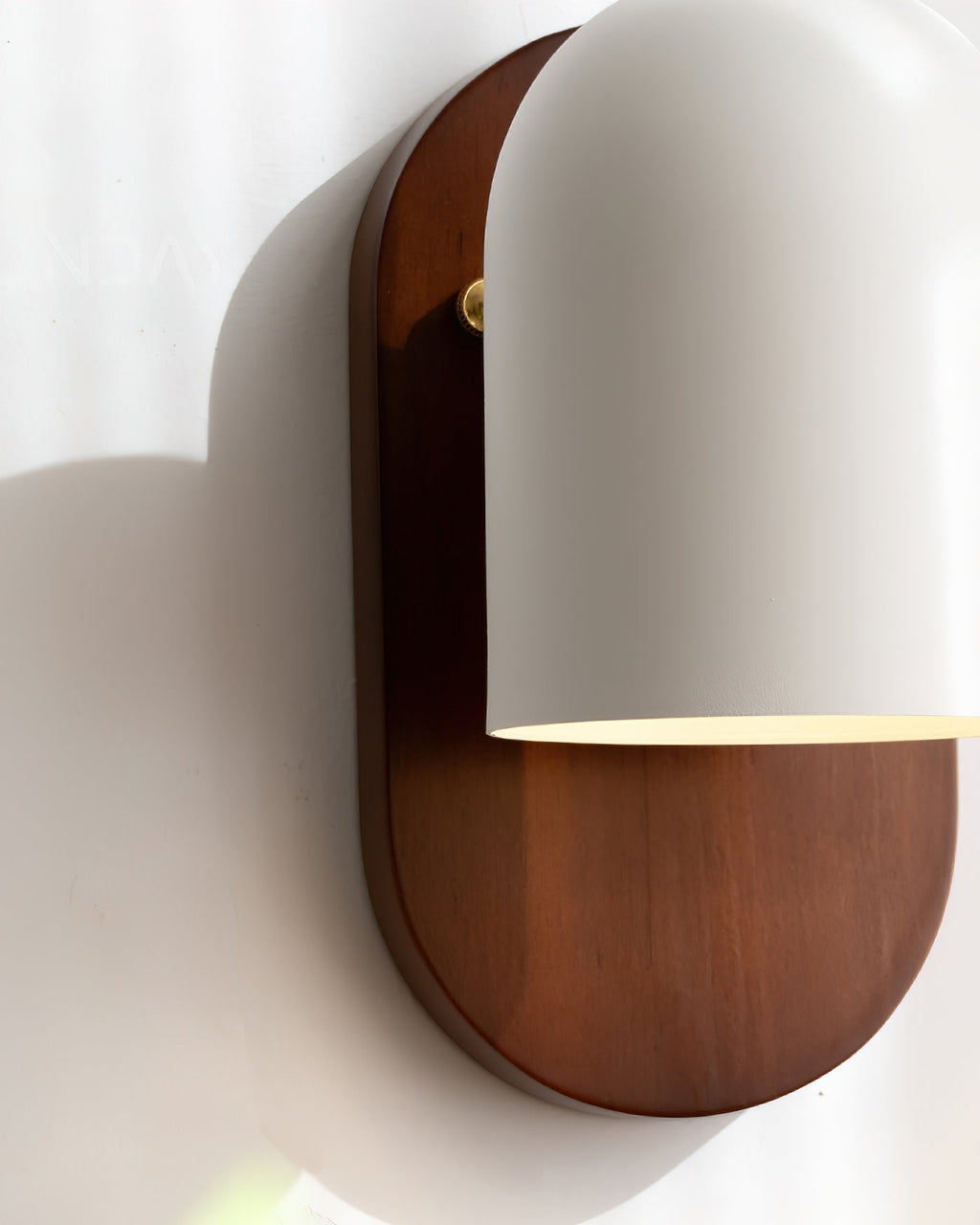 Sable Wall Lamp