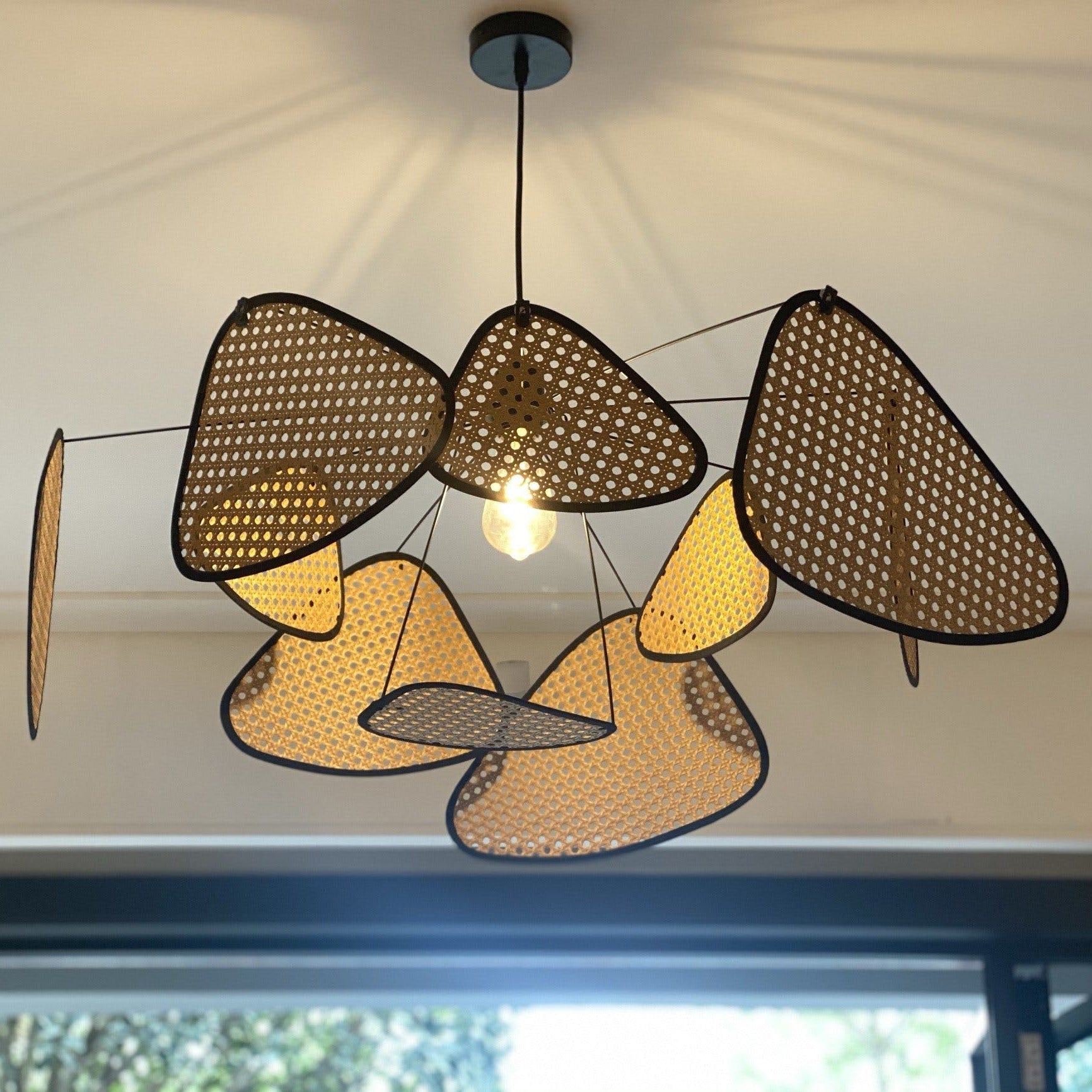 Screen Cannage Pendant Light