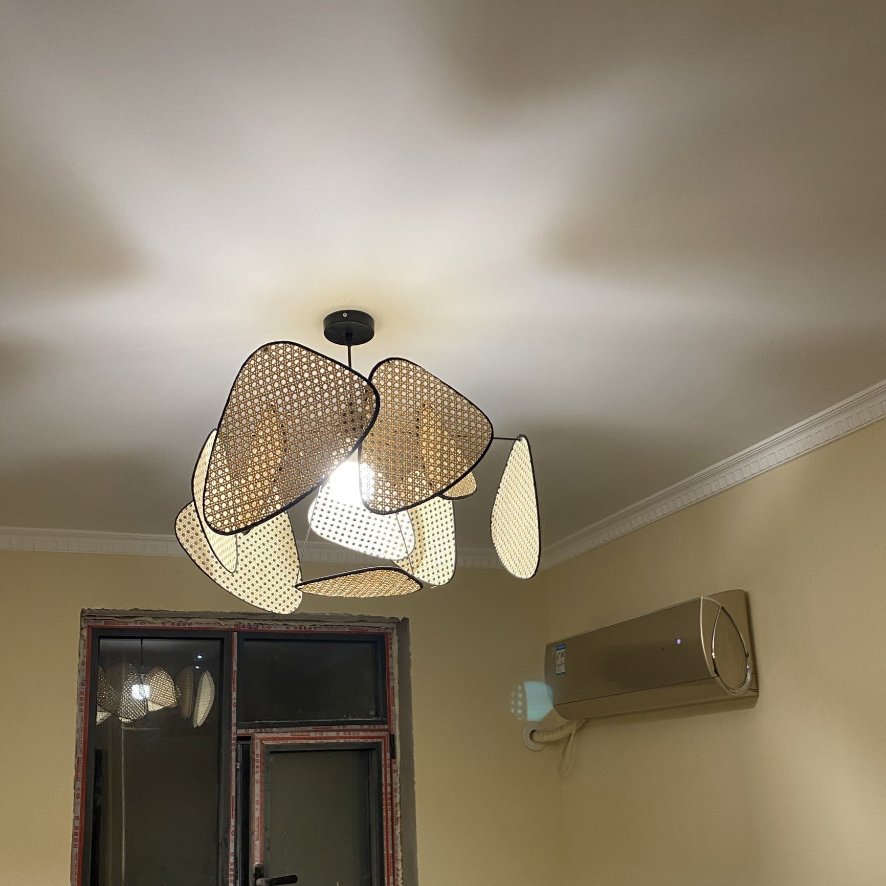 Screen Cannage Pendant Light
