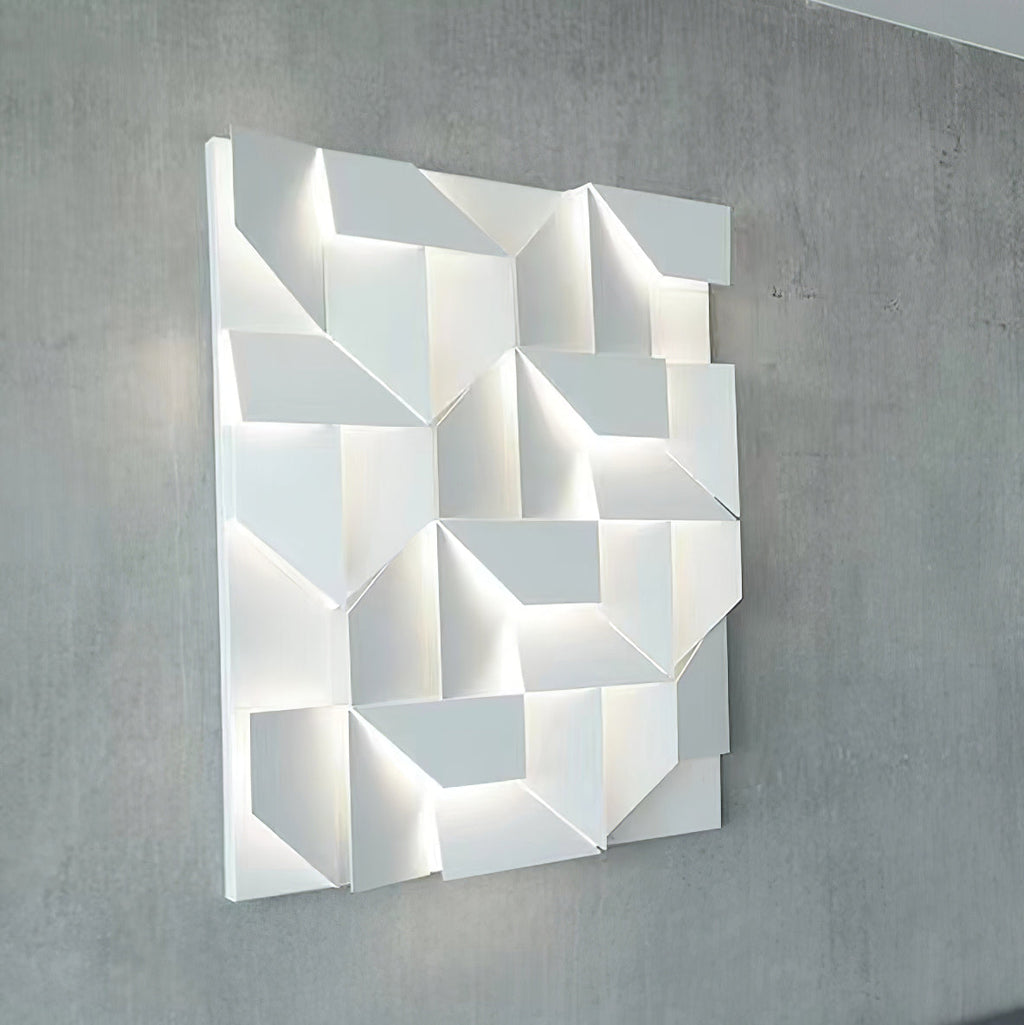 Shadows Wall Lamp
