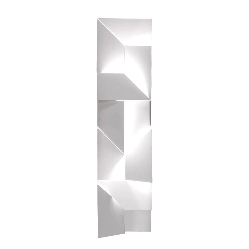 Shadows Wall Lamp
