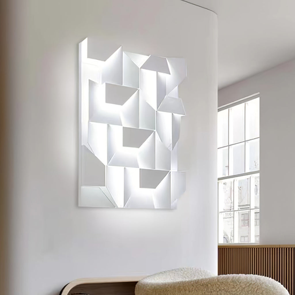 Shadows Wall Lamp