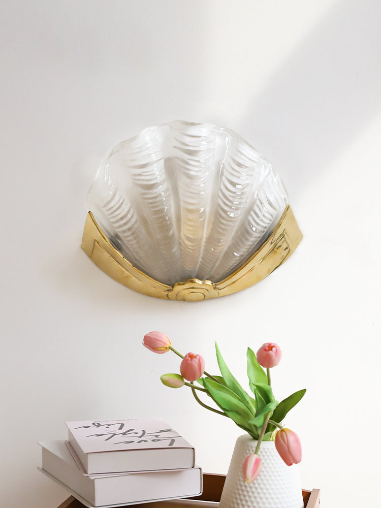 Shell Brass Wall Lamp