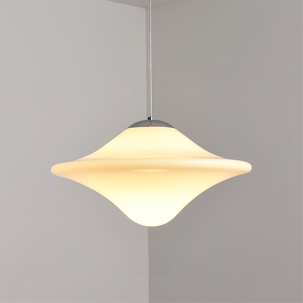 Skye Flyer Pendant Lamp