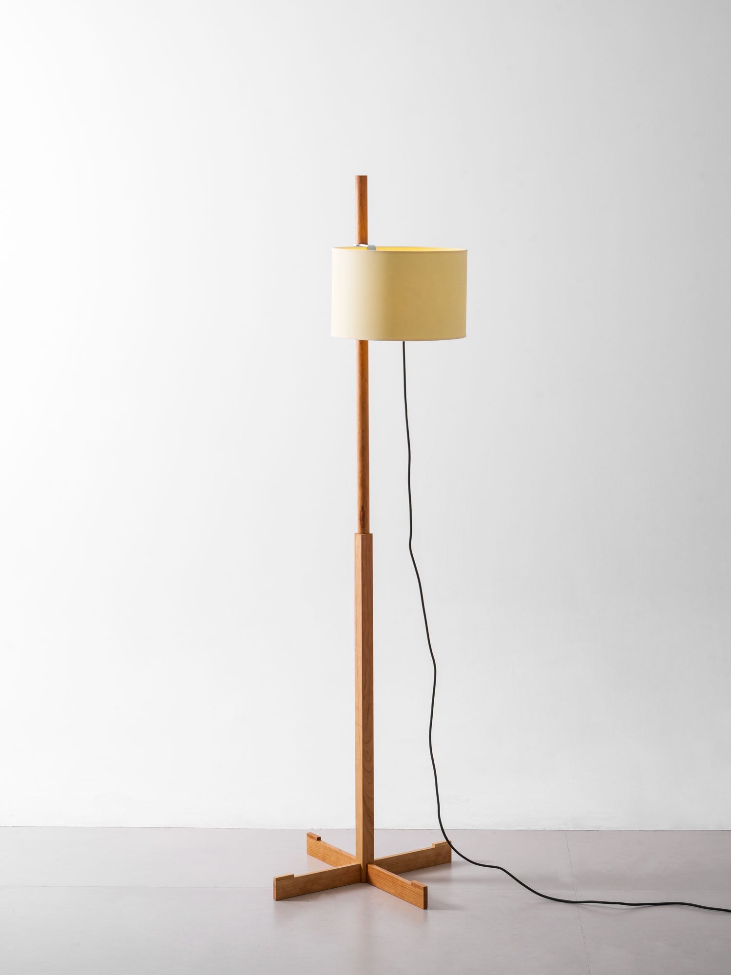 Wood Tmm Floor Lamp