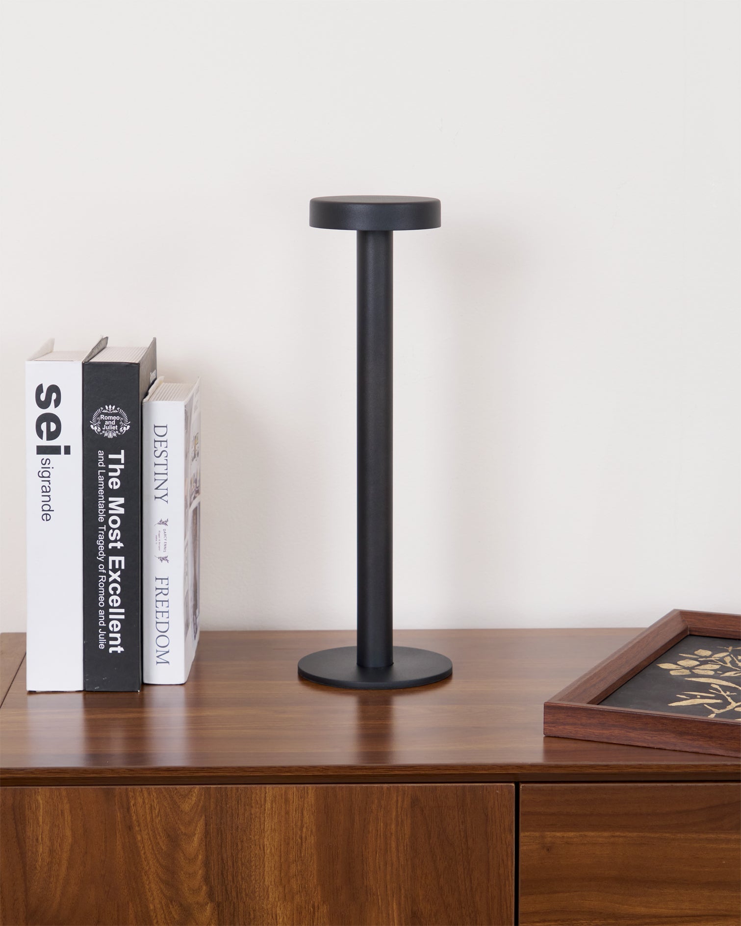 Tetatet Built-in Battery Table Lamp