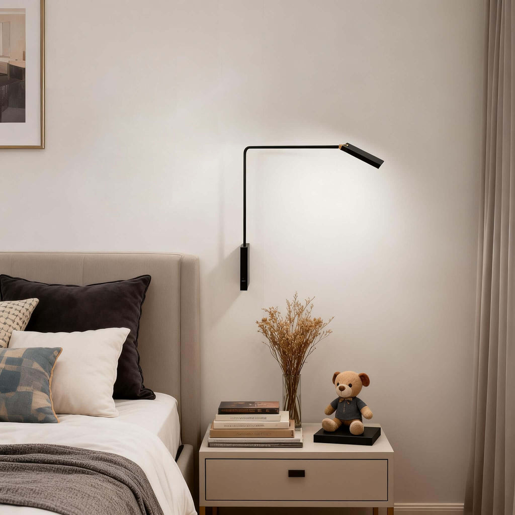 Tivra Wall Light