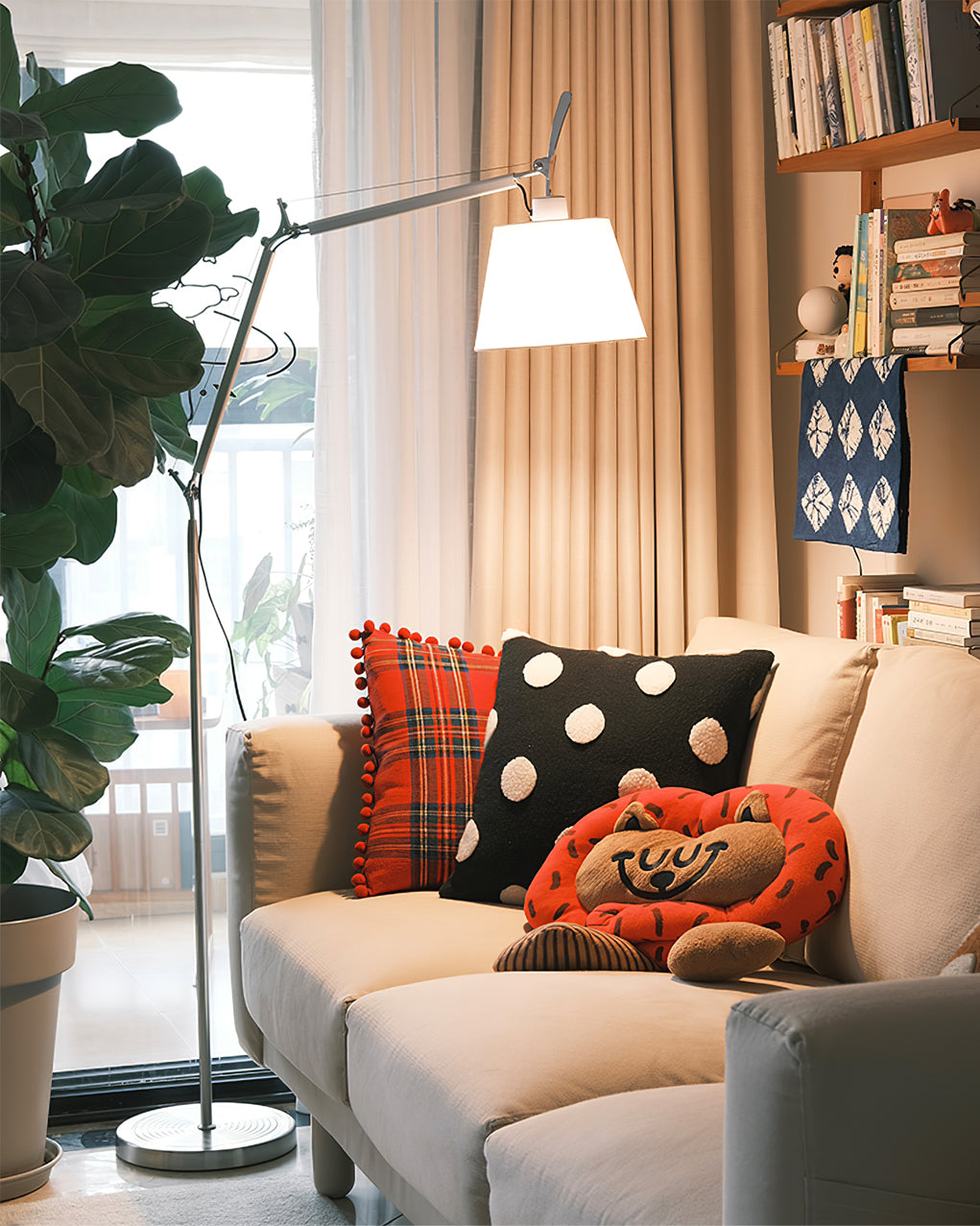 Modern Classic Floor Lamp