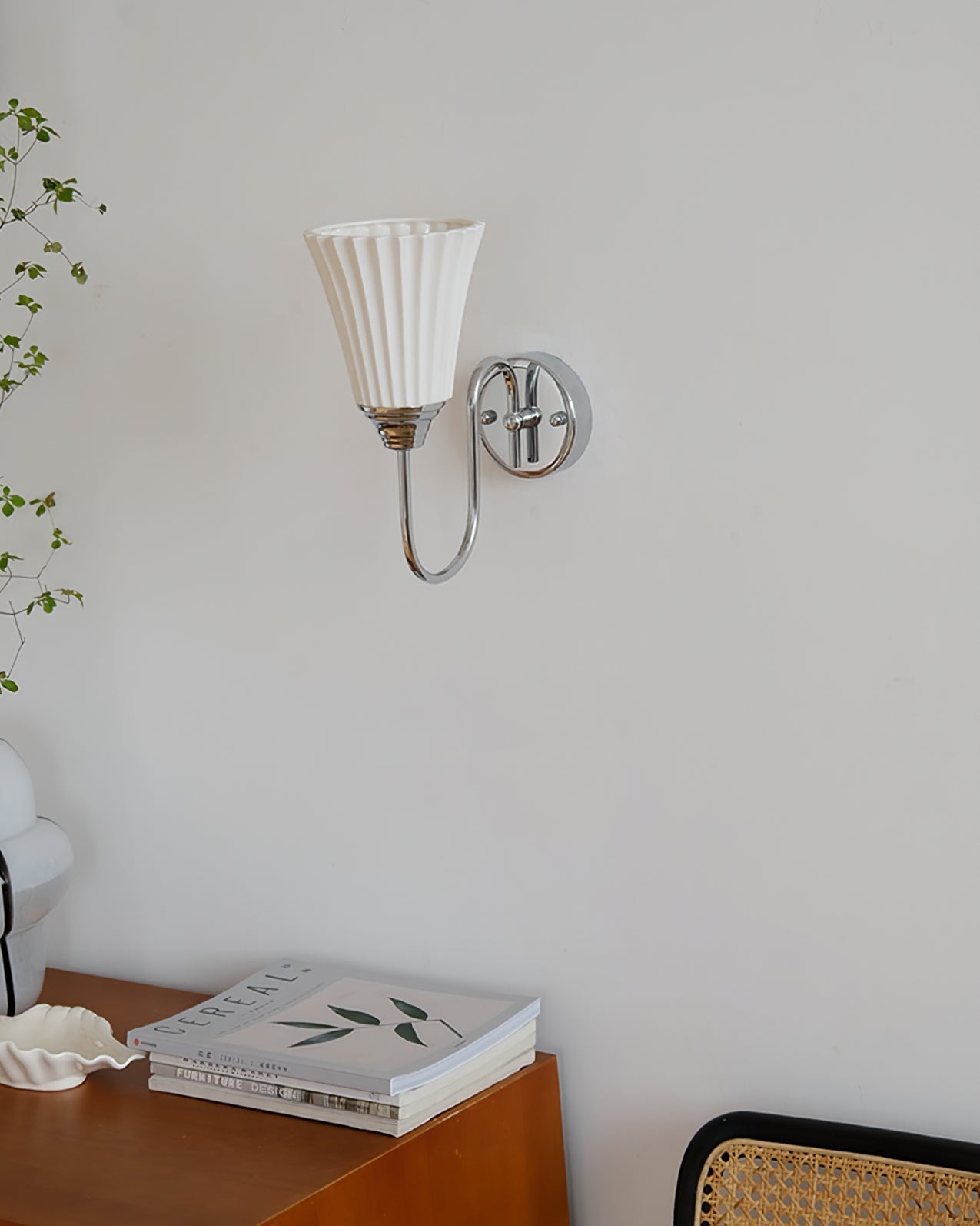 Trumpet Ceramic Wall Light