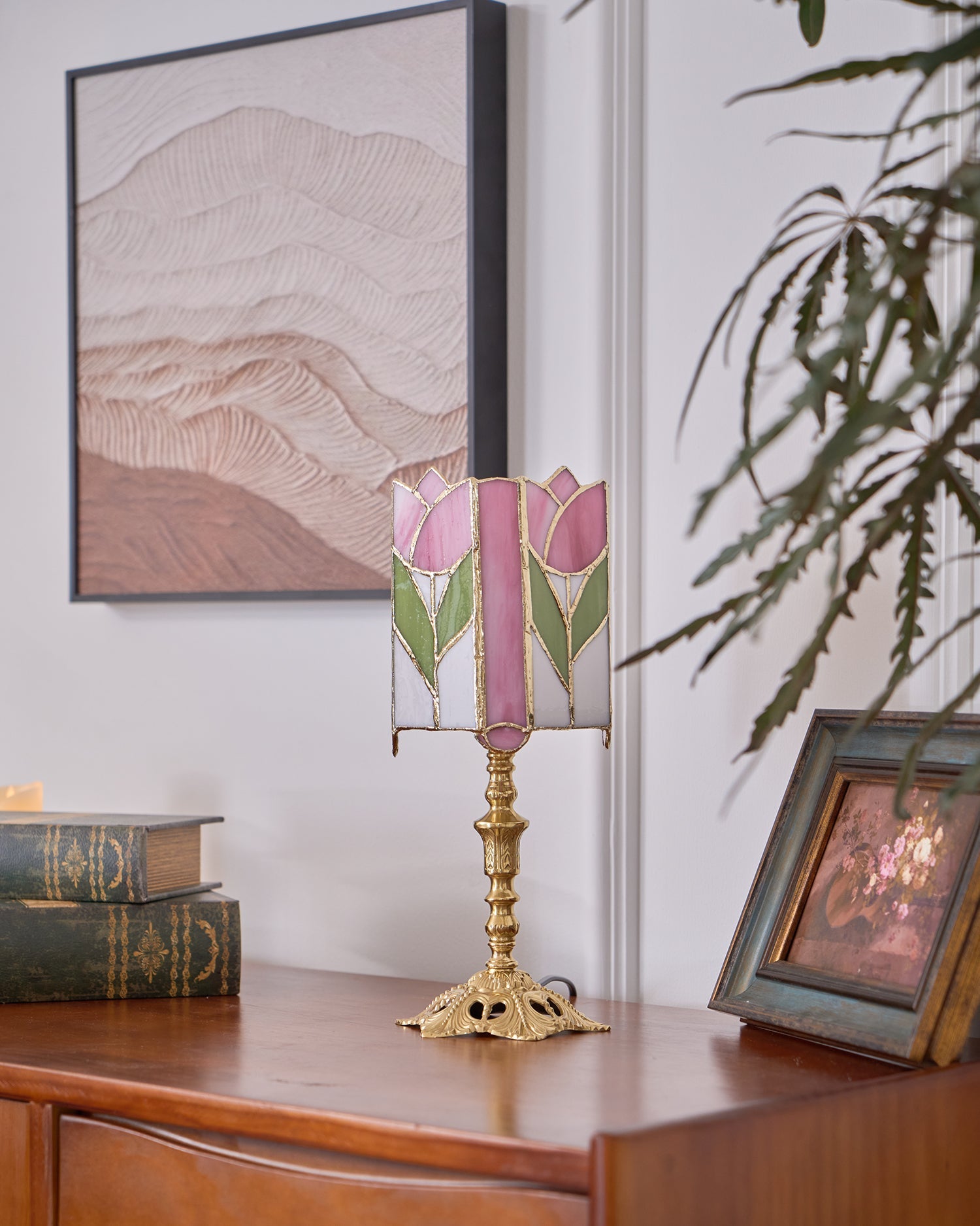 Tulip Tiffany Table Lamp