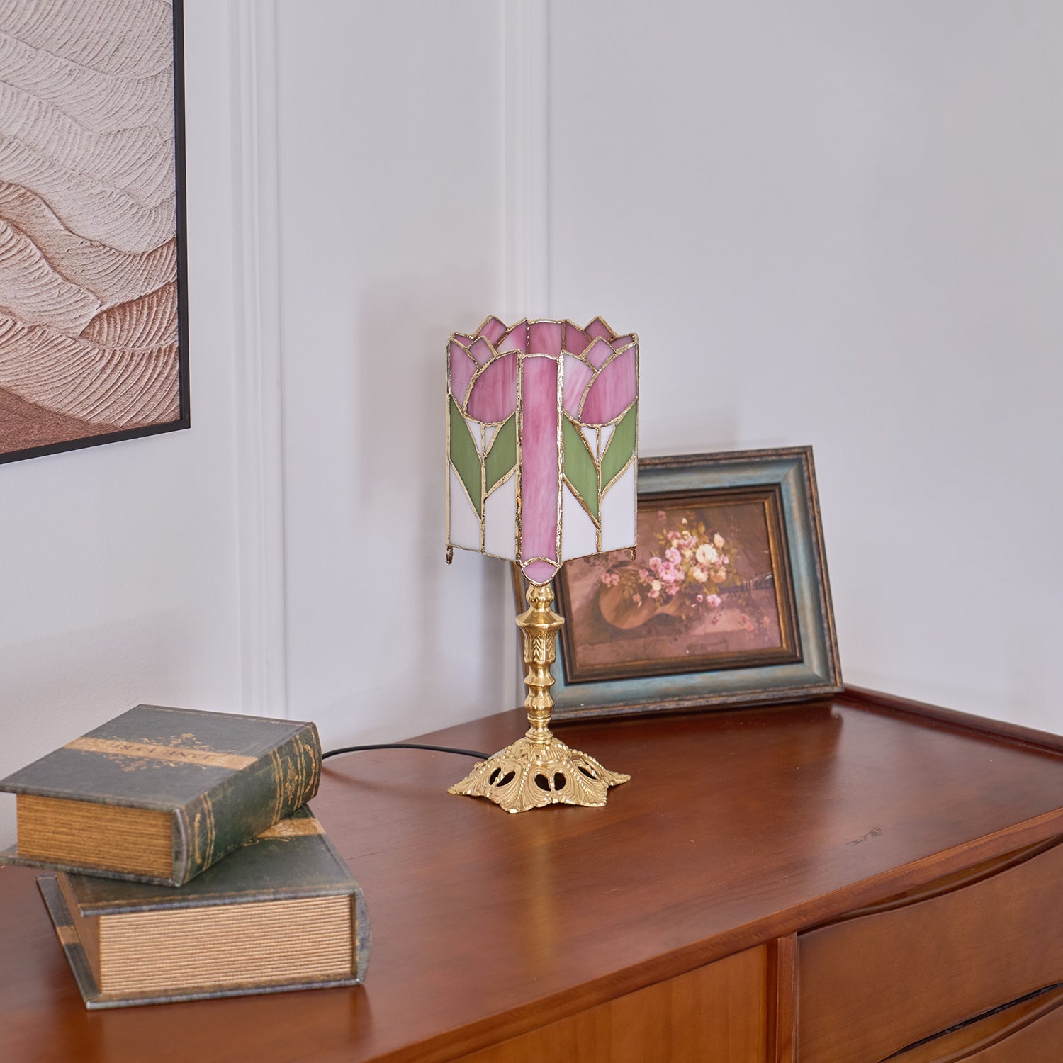 Tulip Tiffany Table Lamp