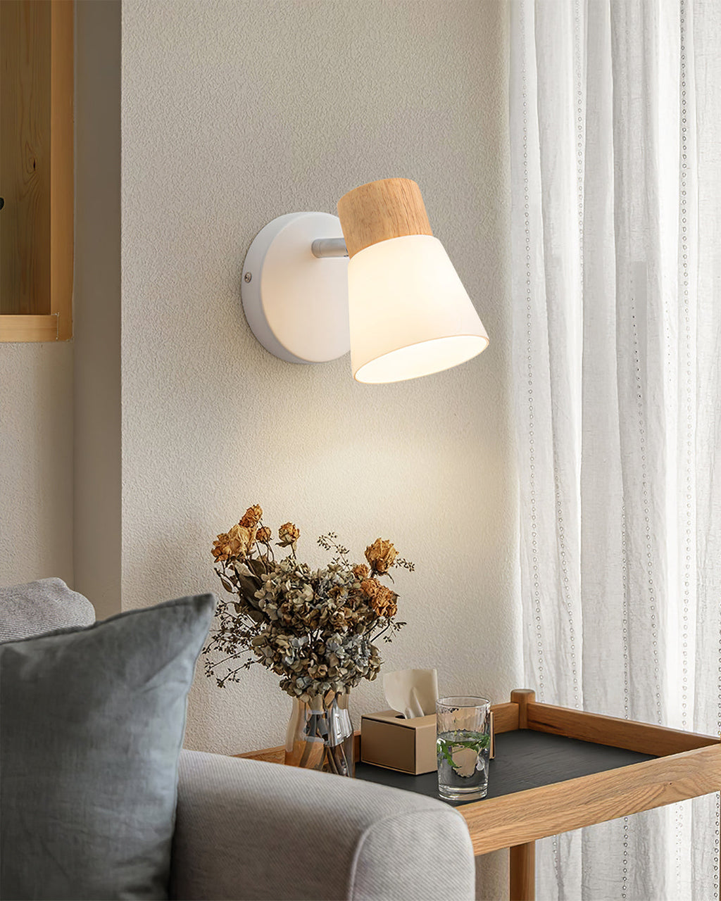 Valku Wall Light