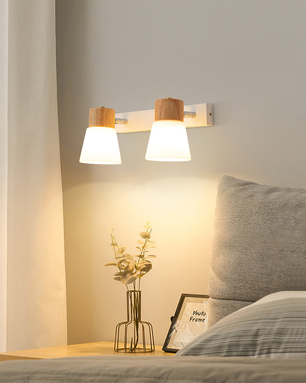Valku Wall Light