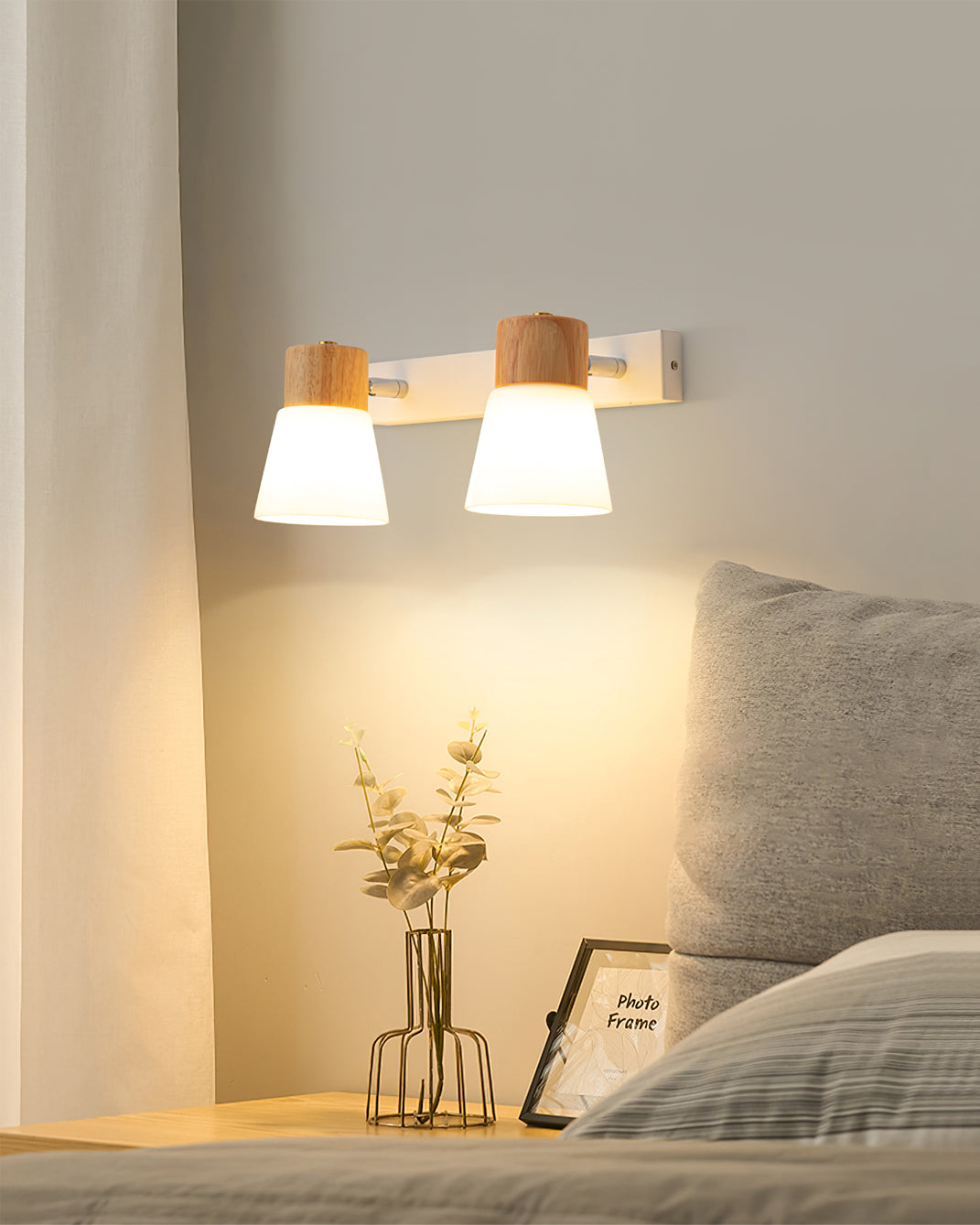 Valku Wall Light