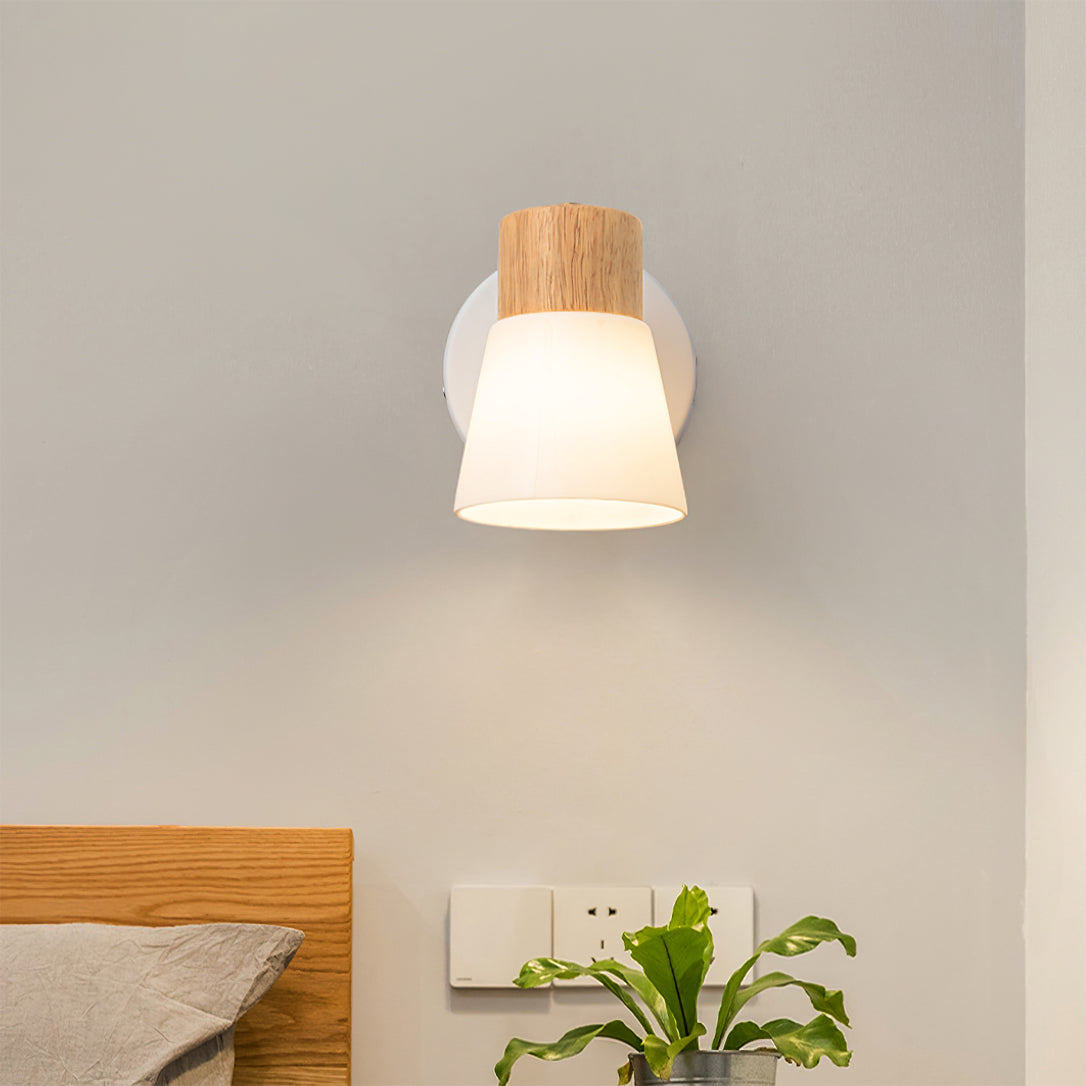 Valku Wall Light